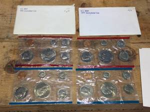 lot 169 image: 1976 - 1977 U.S. Uncirculated D&P Coin Sets