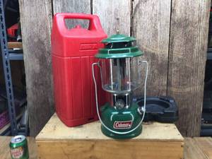 lot 181 image: Nice Vintage Coleman 220K Lantern with Case