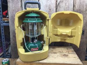 lot 184 image: Vintage Coleman 220J Lantern with Classic Gold Case