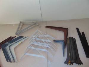 Mixed Lot of Shelf Brackets