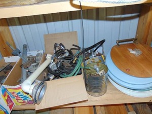 Large Mixed Lot of Bathroom Use Accessories