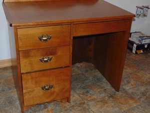 4 Drawer Desk