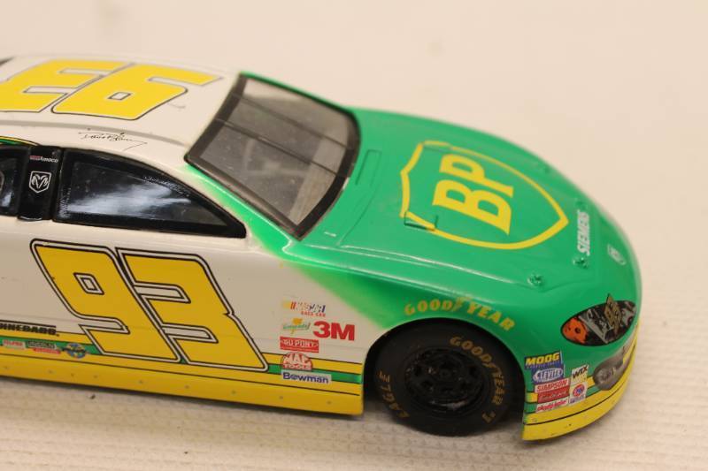 lot 100 image: Dave Blaney 93 Dodge RT Racing Champions Die-Cast Replica - No Box