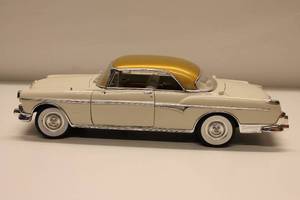 lot 19 image: 1956 Chrysler Imperial