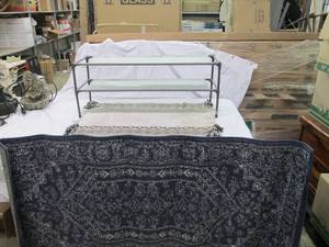 lot 5 image: Large area rug 2 6x6 along with ...