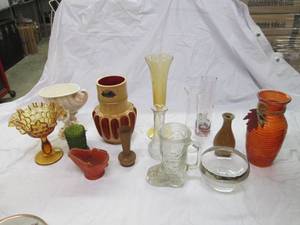 lot 23 image: Vases...