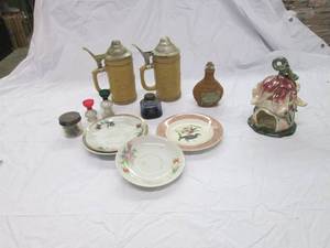 lot 24 image: Vintage Smalls...