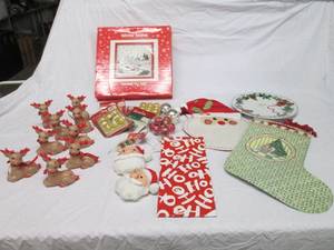 lot 63 image: Christmas lot ceramic reindeer set,...