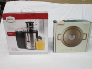 lot 110 image: Parini power juicer and sandwich ma...