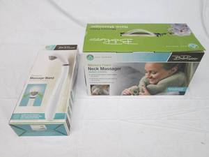 lot 143 image: Spa Series memory foam neck massage...