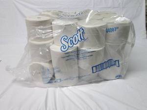 lot 168 image: 36 rolls of Scott 2 ply toilet pape...