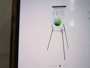 lot 192 image: Mastervision 3 leg heavy duty easel...