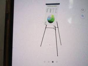 lot 199 image: Mastervision 3 leg heavy duty easel...