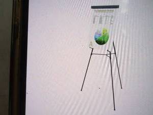 lot 201 image: Mastervision 3 leg heavy duty easel...