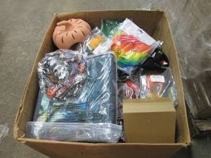 lot 209 image: Large mystery box of Halloween deco...