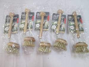 lot 229 image: 5 Kikkerland dino scrubbers...