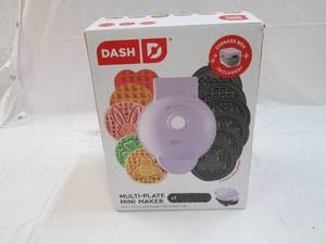 lot 249 image: Dash multiplate mini maker with 7 r...