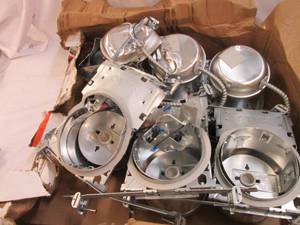 lot 298 image: Halo contractor pack recessed light...