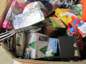 lot 357 image: Pallet of vintage goods for resale,...