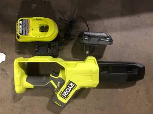 RYOBI ONE 18V 6 in. Cordless Battery Compact Pruning Mini Chainsaw with  Battery and Charger customer return review pictures