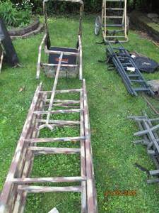lot 70 image: Big Game Skybox Deluxe metal tree stand with ladder, foot platform, seat, shooting rail and safety harness