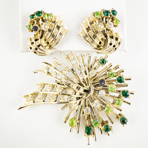Gorgeous, Green Rhinestone Gold Tone Ensemble Clip-On Earrings & Base Metal Brooch.