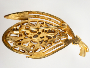 Vintage, Brown Rhinestone Leaf Brooch Gold Tone Base Metal Brooch.