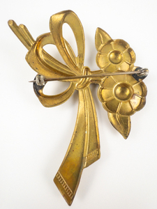 Vintage , Gold Tone Flower Ribbon Bouquet Brass Brooch.