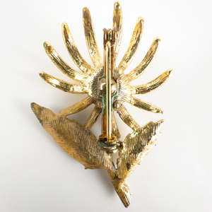 Vintage, Gold Tone Pearl Sunflower Base Metal Brooch.