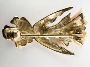 Mini, Pink & White Enamel Tulip Bouquet gold Plated Base Metal Pin.
