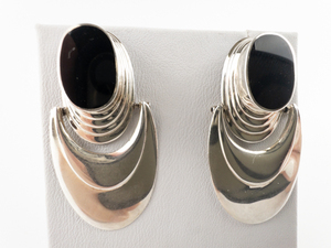 Chapal-Zenray Black Oval Onyx Sterling Silver Dangle Earrings.
