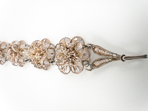 Vintage, Open Wire Filigree Flower Base Metal Panel Bracelet.