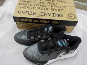Kyrie Irving size 9.5 Black Mercury...
