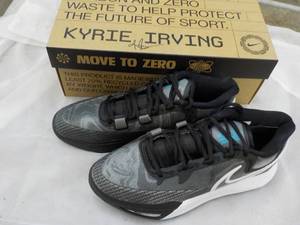 Kyrie Irving size 9.5 Black Mercury...