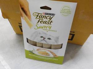 30 x 4 packs Natural Chicken in a D...