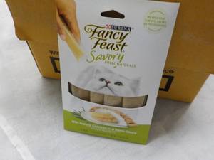 30 x 4 packs Natural Chicken in a D...