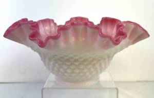 lot 29 image: Vintage Fenton Hobnail Pink Bowl with Ruffled and Crimped Edges