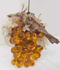 lot 78 image: Vintage Grape Swag Light