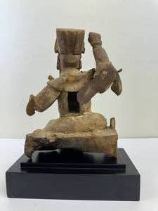 lot 52 image: Antique Carved Wooden Chinese Statue