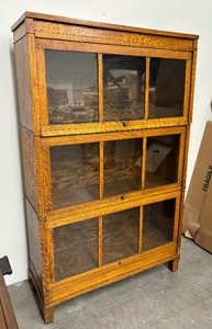 lot 11A image: Antique Macey Arts & Crafts Antique 3 Stack Craftsman Lawyer Bookcase