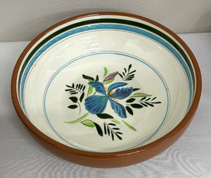 lot 124 image: Stangl Pottery Country Garden Grouping