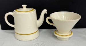 lot 51B image: Vintage Enseco Products Stangl Pottery Pour Over Coffee Maker