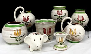 lot 115 image: Vintage Stangl Pottery Terra Rose Collection