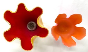 lot 147 image: Cool and Bright Art Glass Style Vases