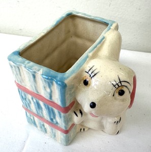 lot 146 image: Bunny Lovers Only