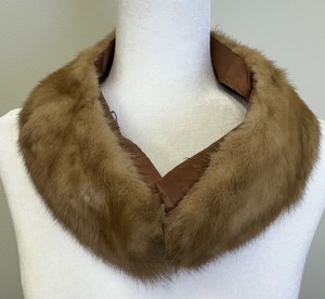 lot 153A image: Vintage Fur Collar