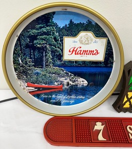 lot 162 image: Vintage Bar Items including a Vintage Round Hamms Beer Tray and Miller High Life Light Up Sign