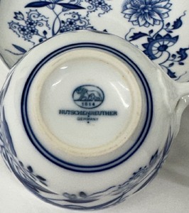 lot 235 image: Hutschenreuther Teapot with Warmer with Assortments of Cups