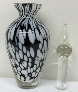 lot 233 image: Black and White Artisan Glass Perfume Bottle with Stopper