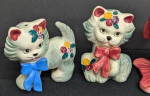 lot 207 image: Two Sets of Vintage Salt and Pepper Shakers